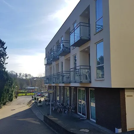2000 Valkenburg 3*
