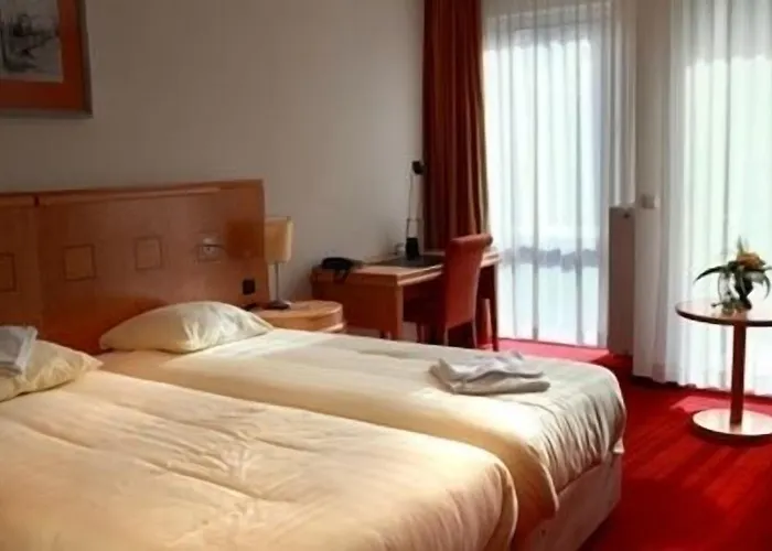 Otel 2000 Valkenburg 3*