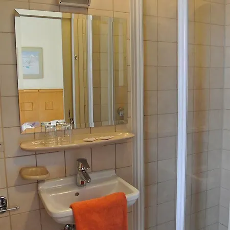 מלון 2000 Valkenburg 3*
